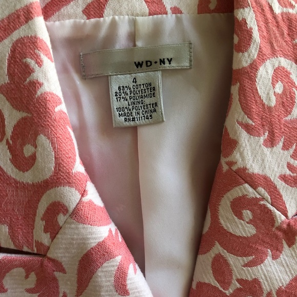 Chic feminine skirt suit - Picture 6 of 11